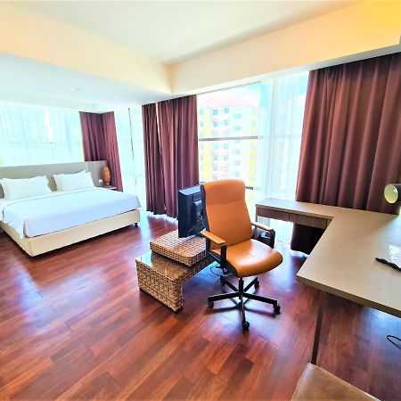 Nexus Regency Suites & Hotel Subang Jaya Exterior foto