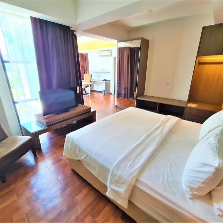 Nexus Regency Suites & Hotel Subang Jaya Exterior foto