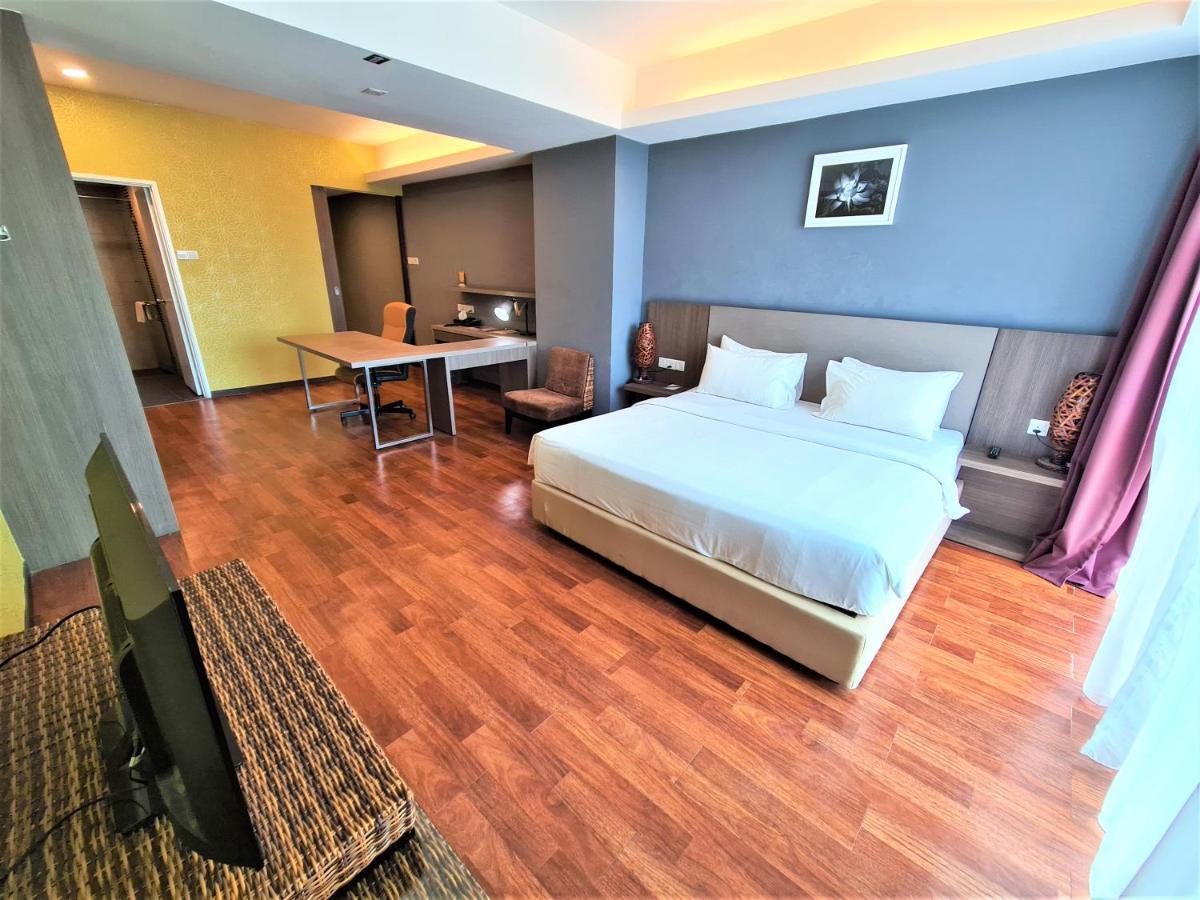 Nexus Regency Suites & Hotel Subang Jaya Exterior foto