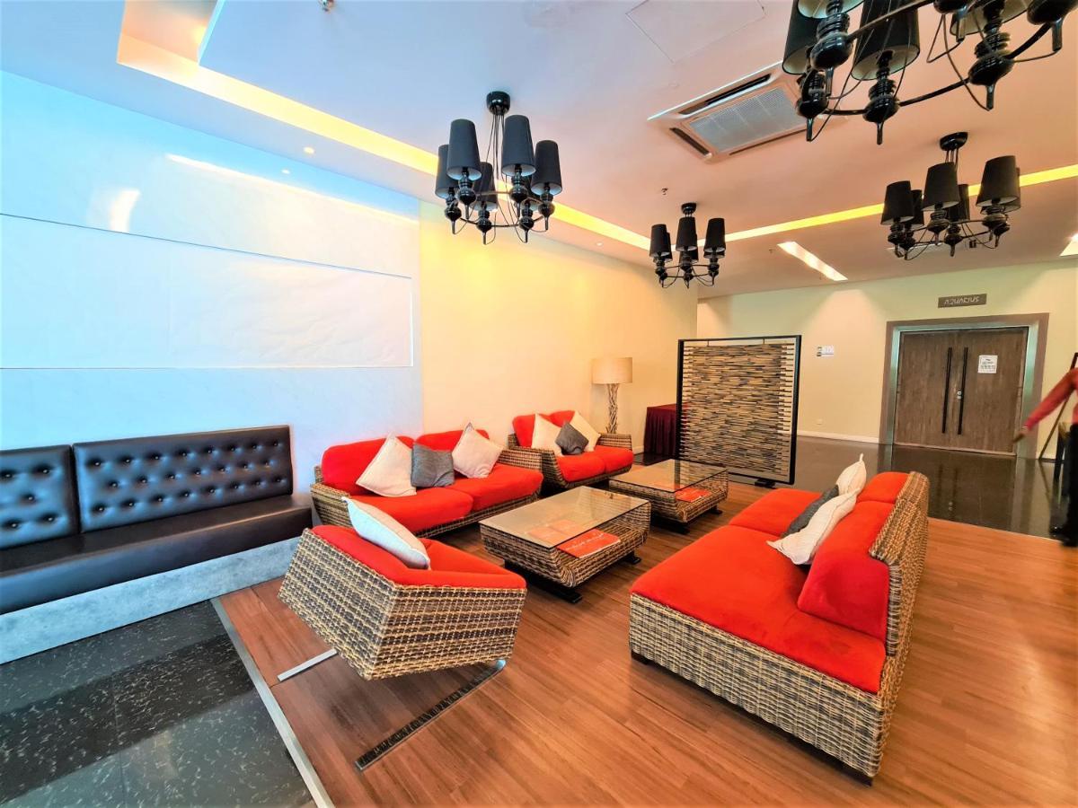 Nexus Regency Suites & Hotel Subang Jaya Exterior foto