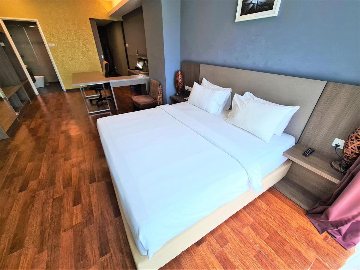 Nexus Regency Suites & Hotel Subang Jaya Exterior foto