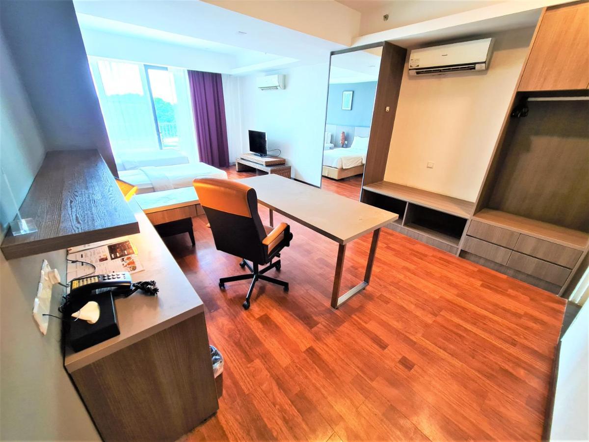 Nexus Regency Suites & Hotel Subang Jaya Exterior foto