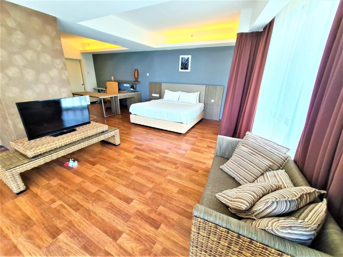 Nexus Regency Suites & Hotel Subang Jaya Exterior foto