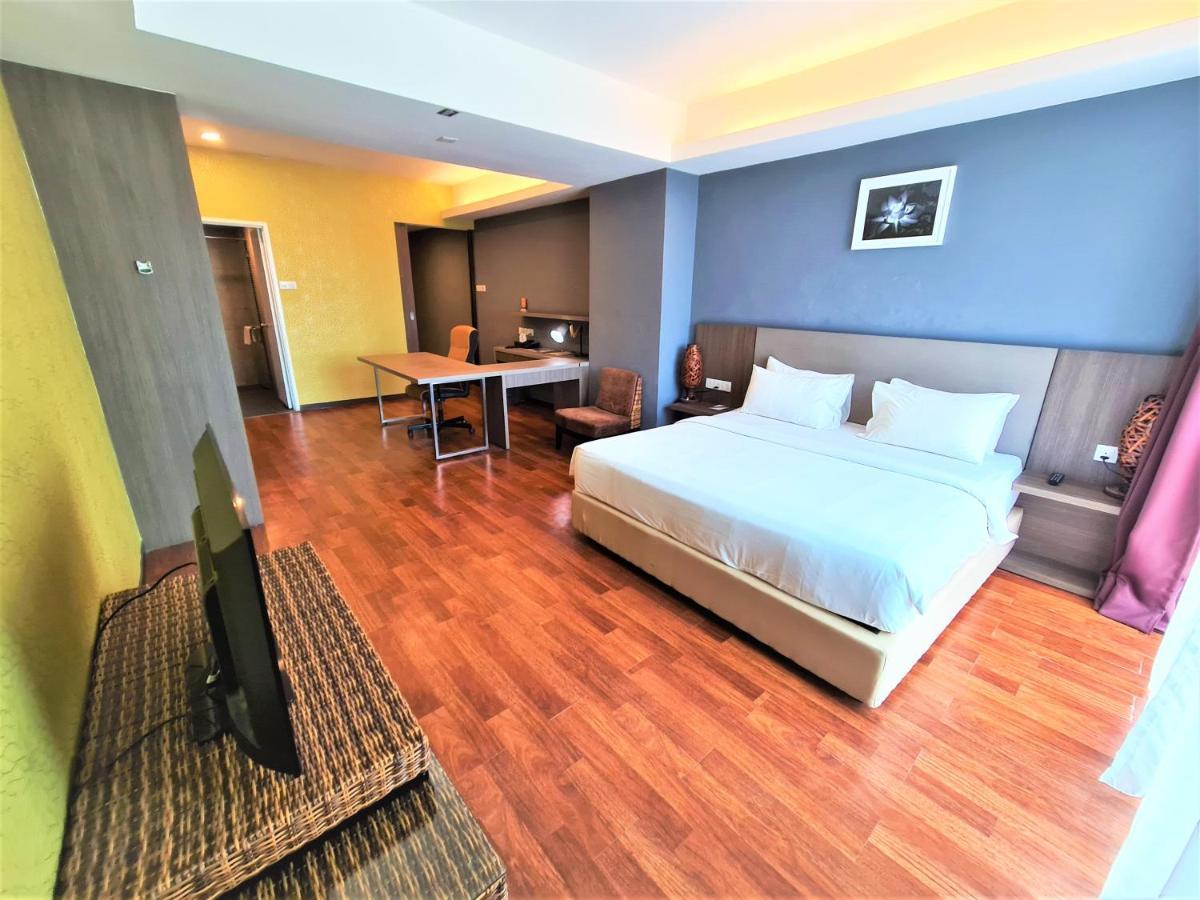 Nexus Regency Suites & Hotel Subang Jaya Exterior foto