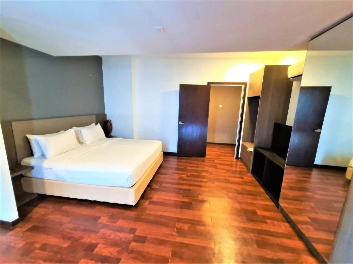 Nexus Regency Suites & Hotel Subang Jaya Exterior foto