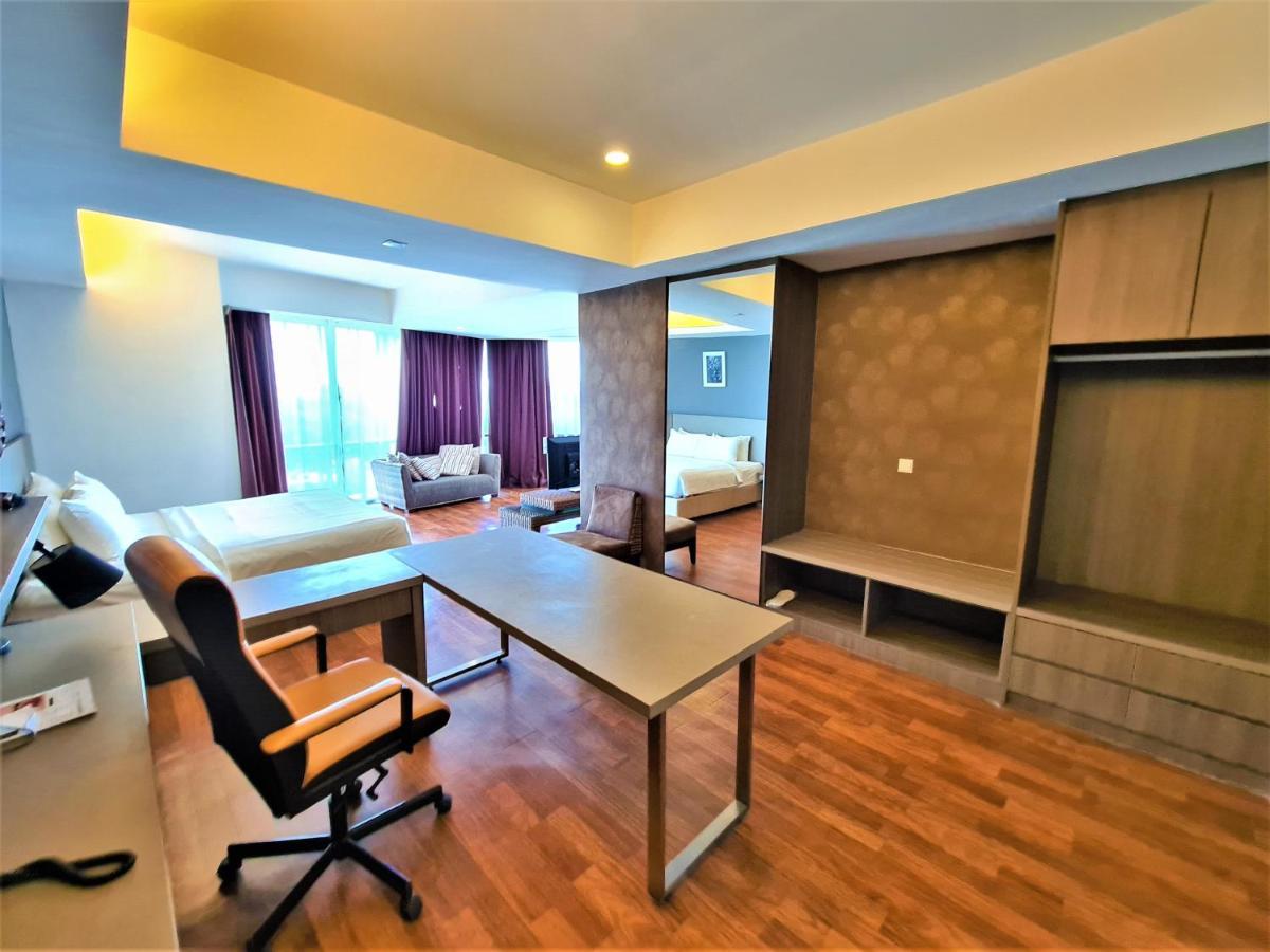Nexus Regency Suites & Hotel Subang Jaya Exterior foto