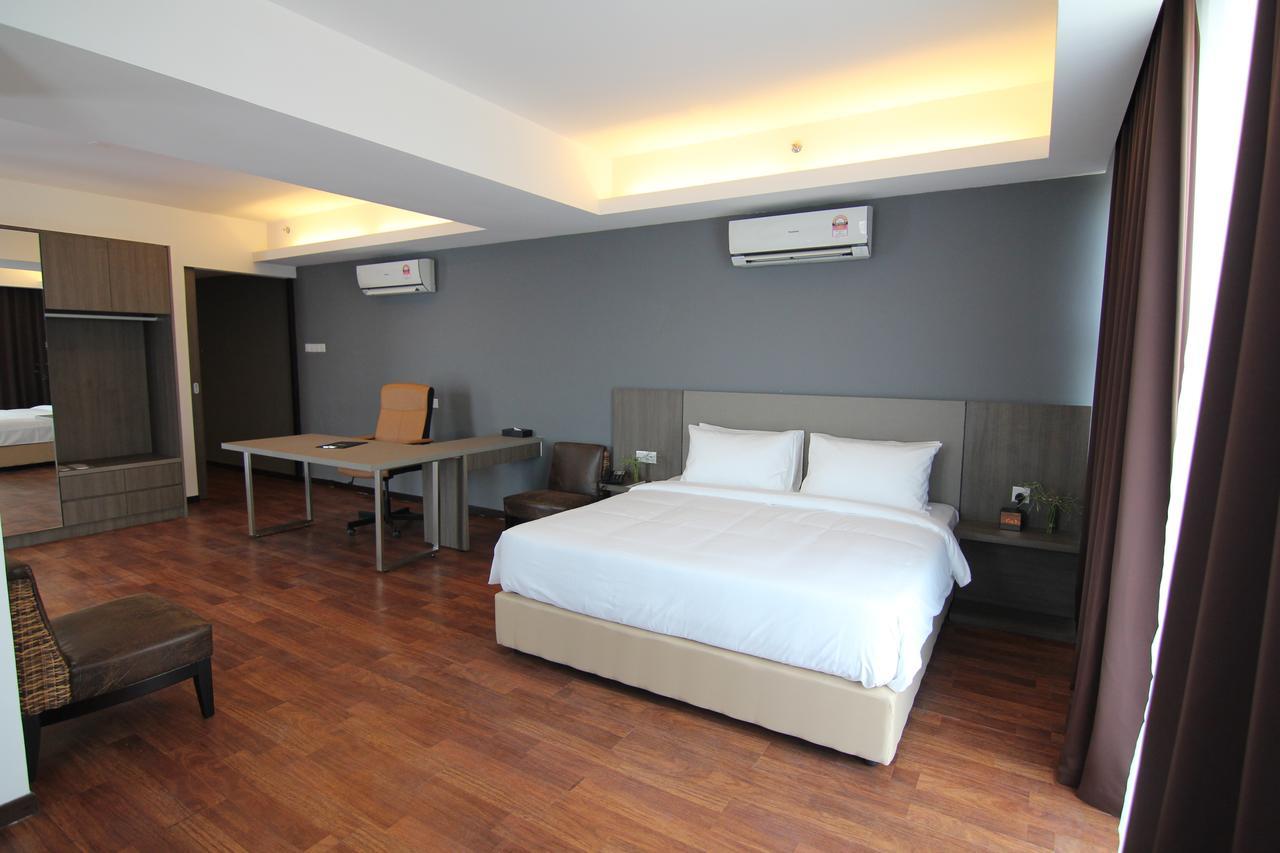 Nexus Regency Suites & Hotel Subang Jaya Exterior foto