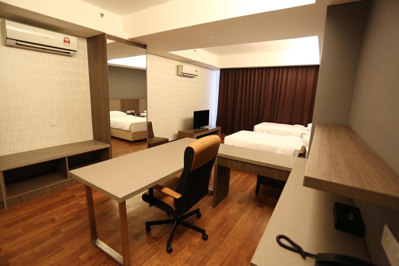 Nexus Regency Suites & Hotel Subang Jaya Exterior foto