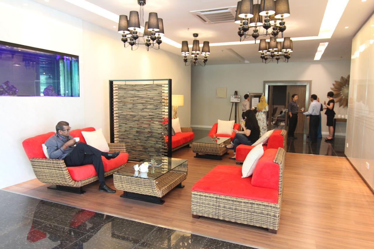 Nexus Regency Suites & Hotel Subang Jaya Exterior foto